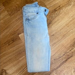 Girls Super skinny light colored jeans